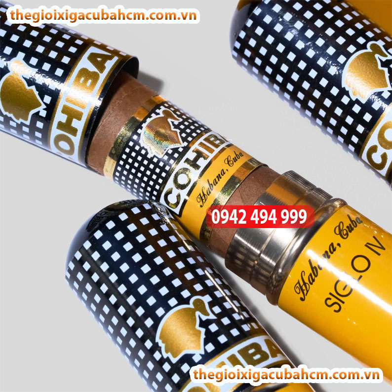 COHIBA SIGLO IV18
